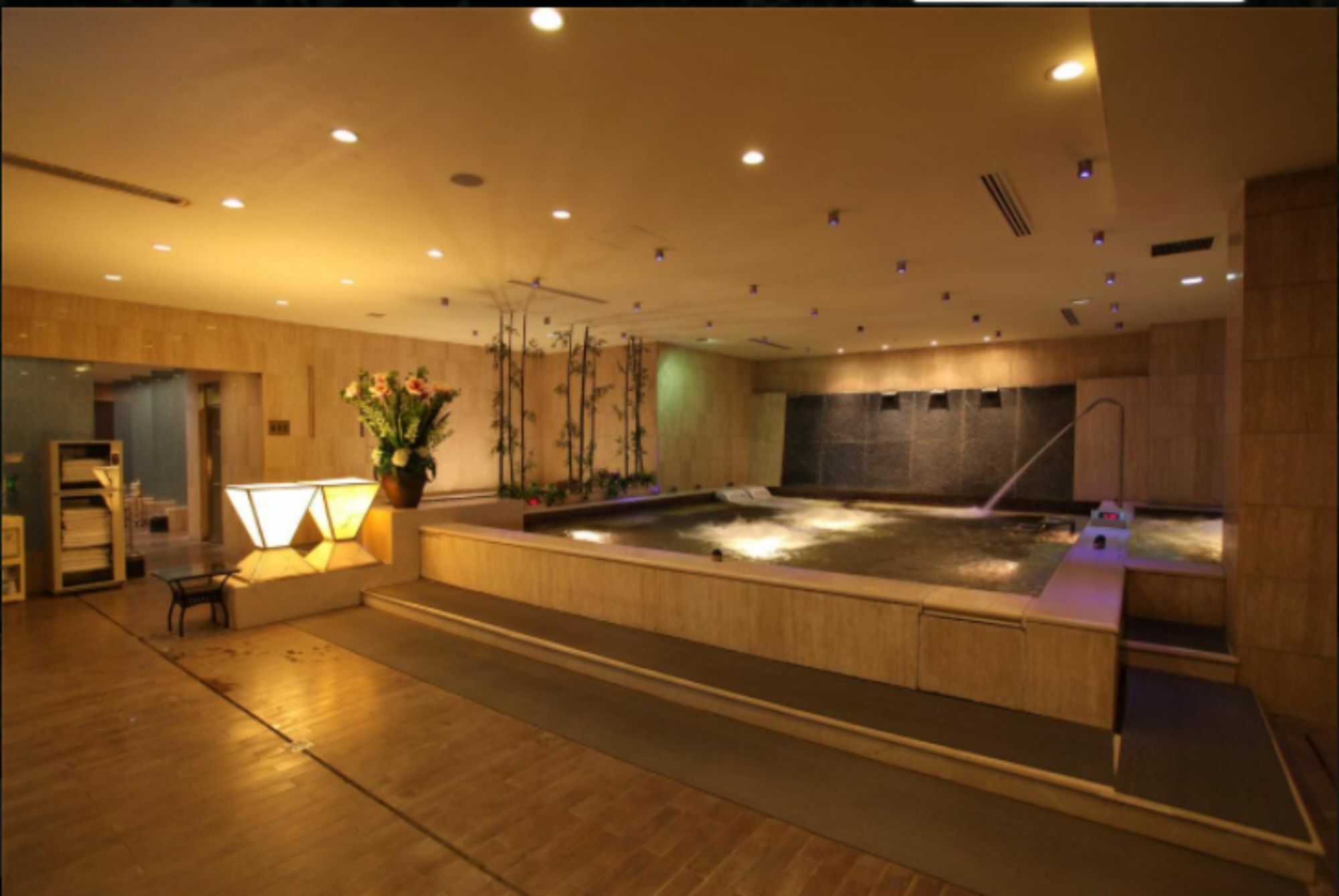 Ruiwan New Century Hotel Тяньцзинь Экстерьер фото
